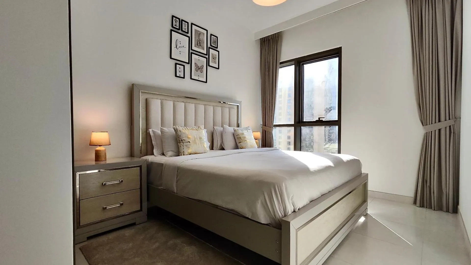 Creek Side 18 I Harbor Views I Apartment Dubai