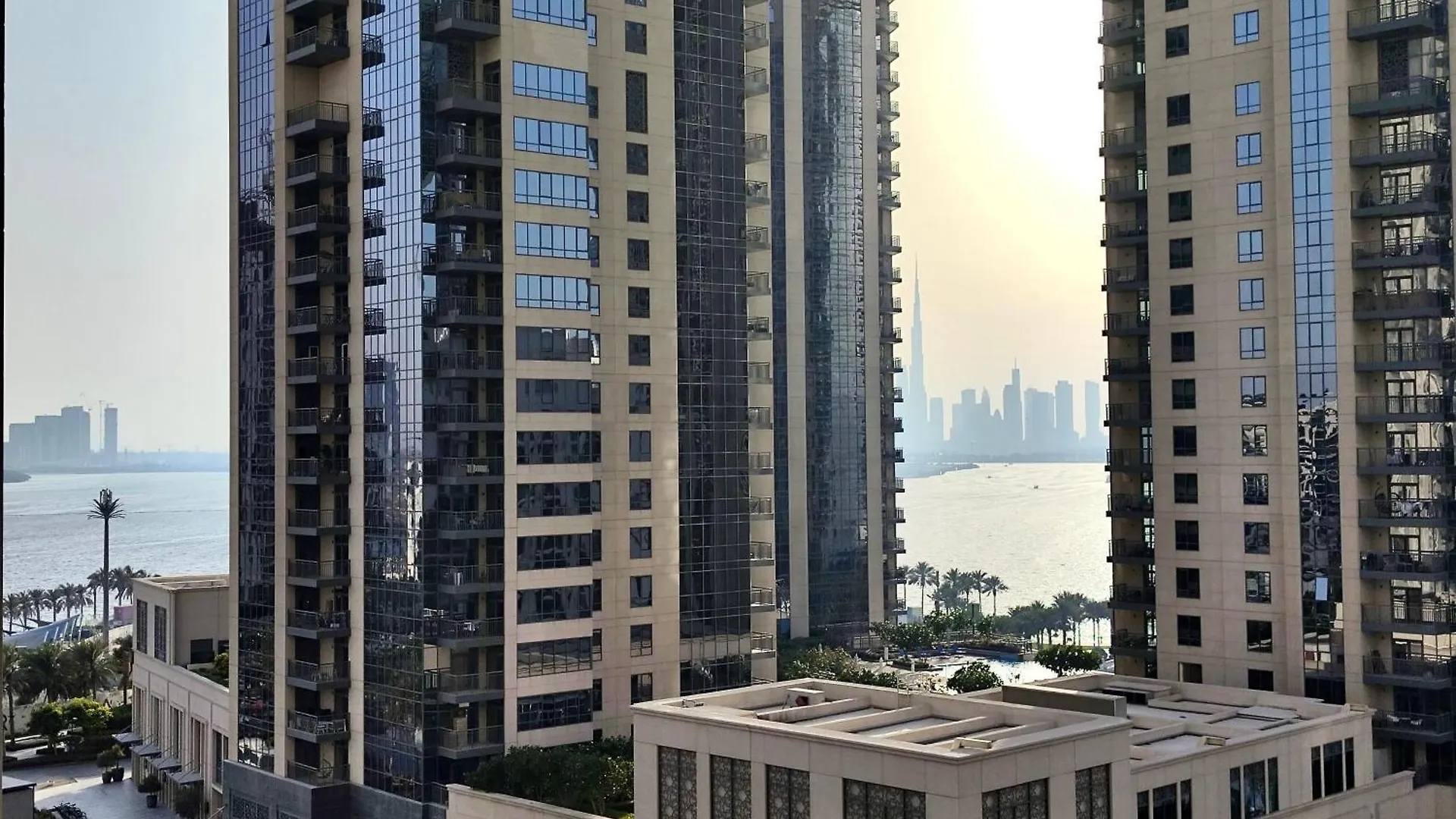 Creek Side 18 I Harbor Views I Apartment Dubai